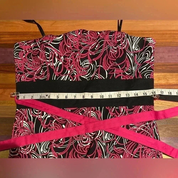 Ann Taylor LOFT Black and Hot Pink Strapless Dress, size 10 - Picture 7 of 8